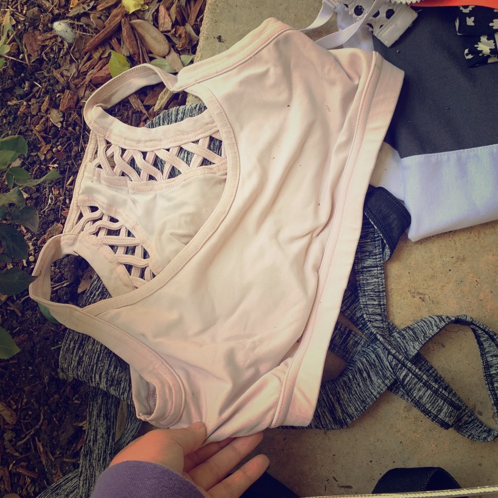 Sports bra